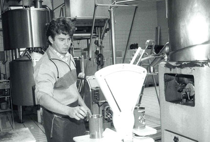 25-bg-img-430x292-BE-01 25-bg-img-430x292-BE-01